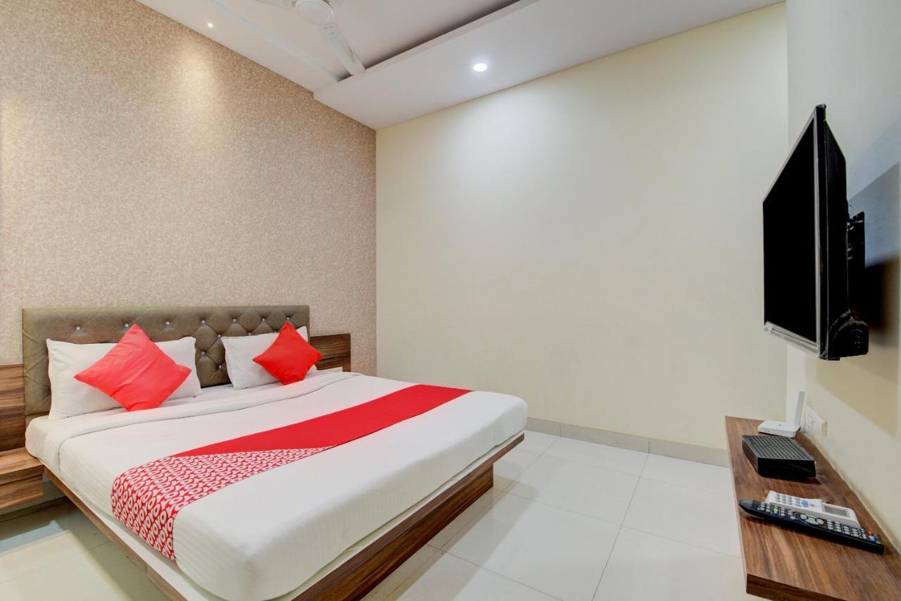 Collection O Sunshine Near Inox Hotel Pune Exterior photo